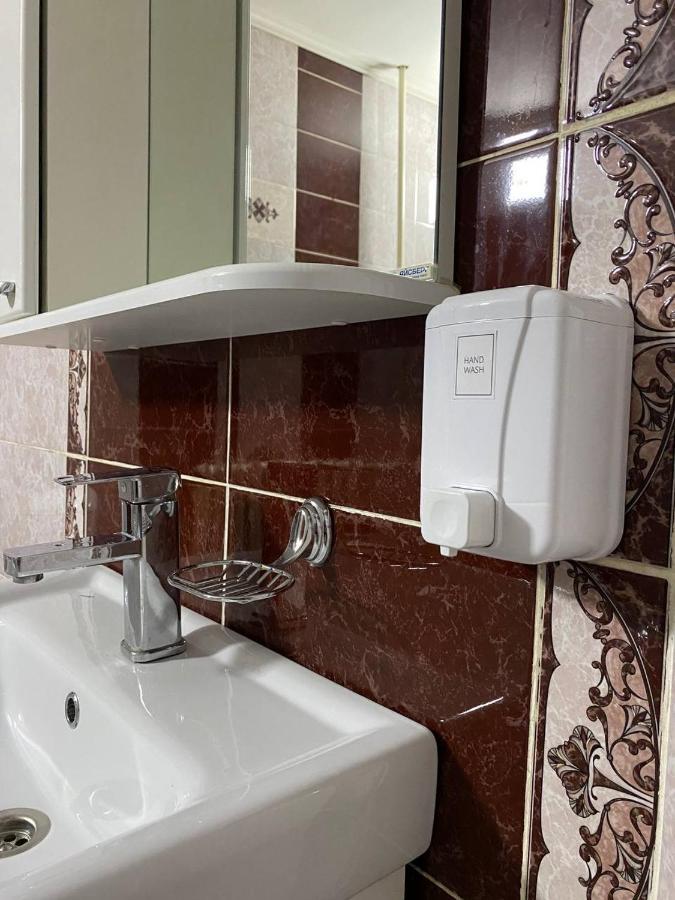 Hostel 4U Бішкек Екстер'єр фото