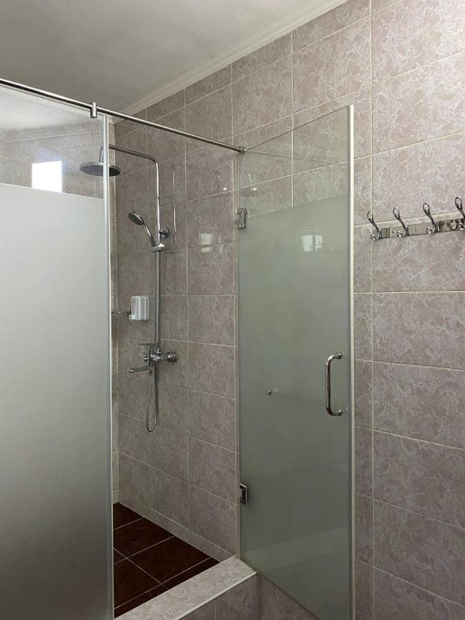 Hostel 4U Бішкек Екстер'єр фото