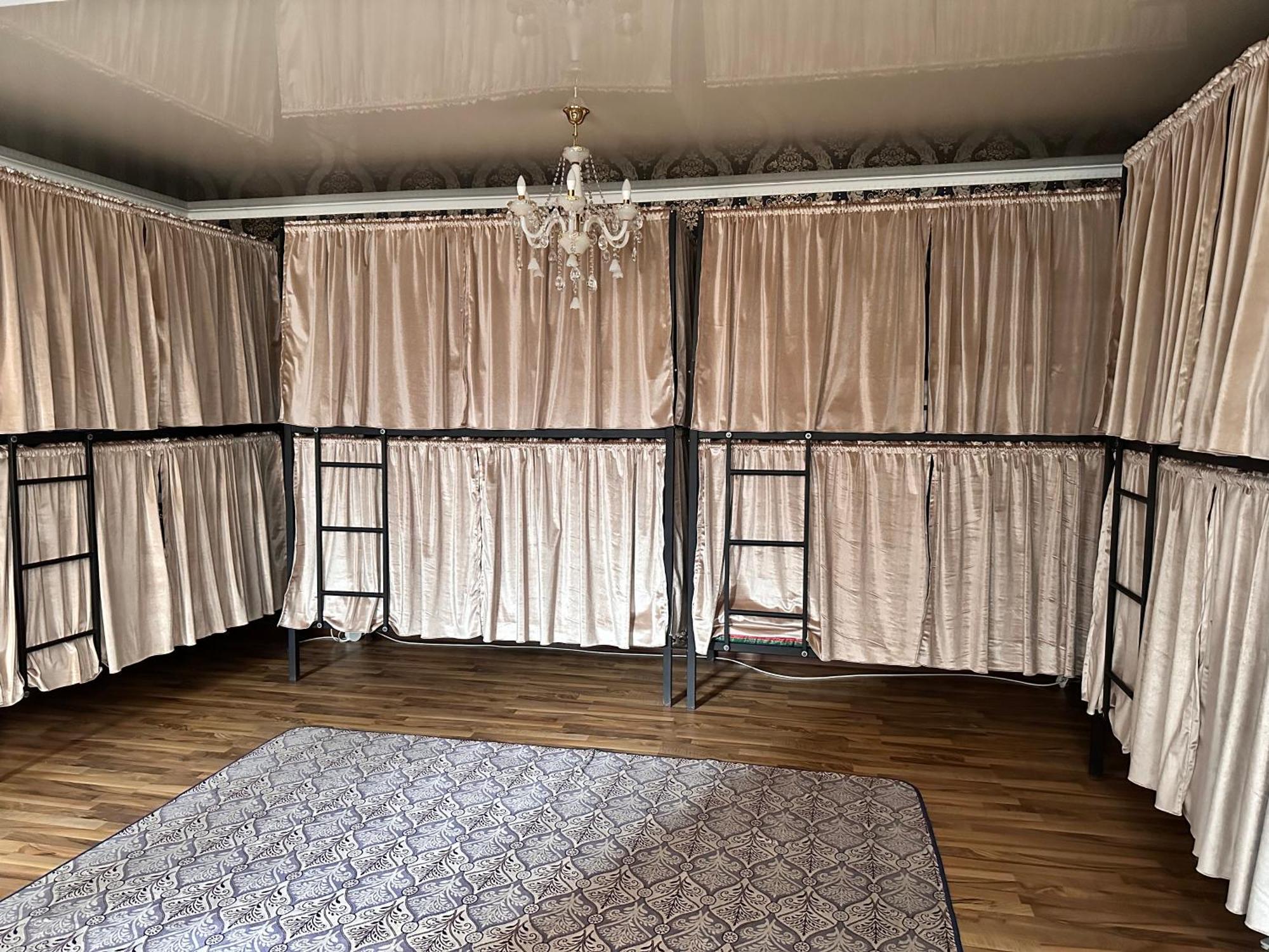 Hostel 4U Бішкек Екстер'єр фото