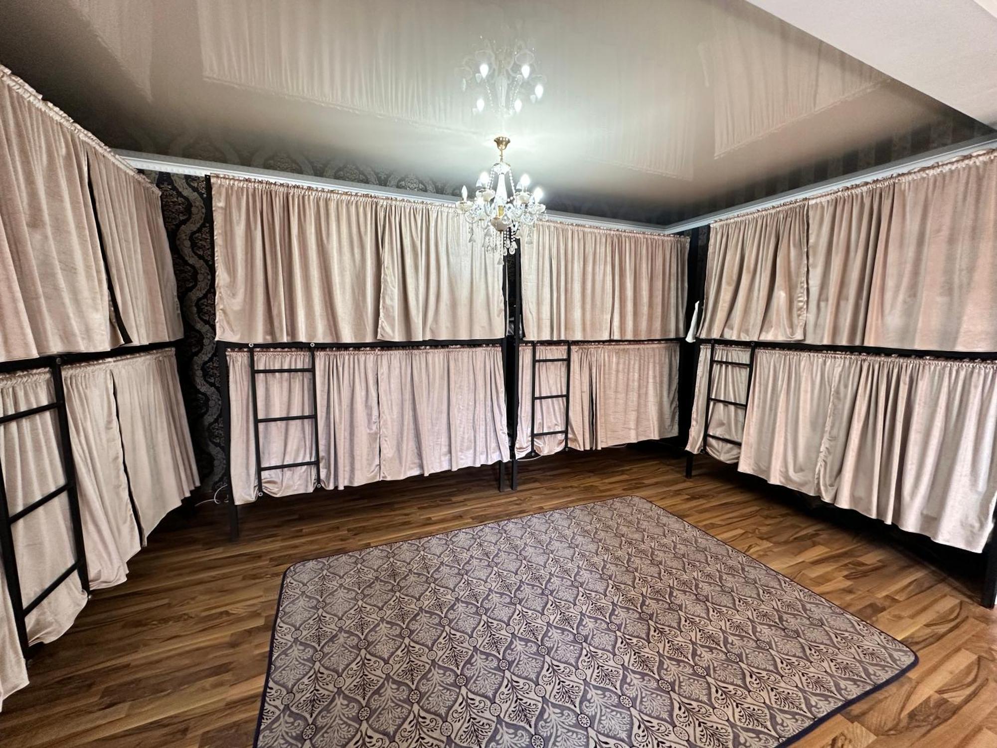 Hostel 4U Бішкек Екстер'єр фото